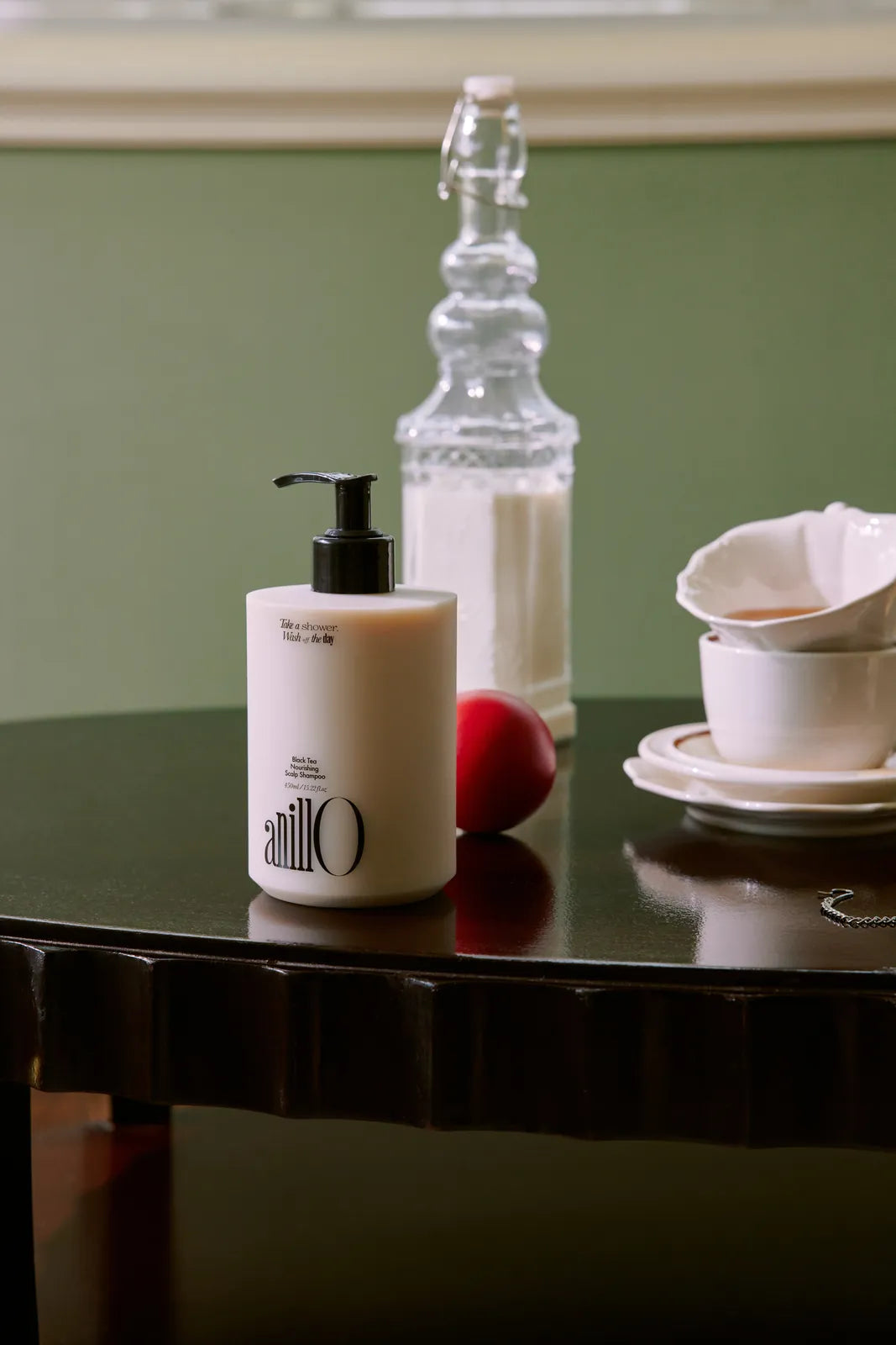 anillO Black Tea Nourishing Scalp Shampoo